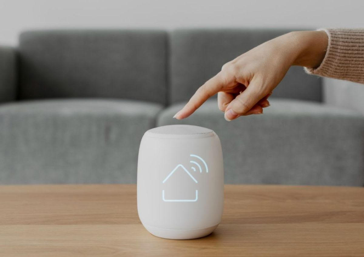Gli assistenti vocali, protagonisti delle smart home Gli assistenti vocali, protagonisti delle smart home