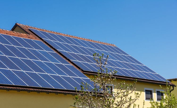 Il fotovoltaico conviene e quale scegliere? Indagine di Altroconsumo