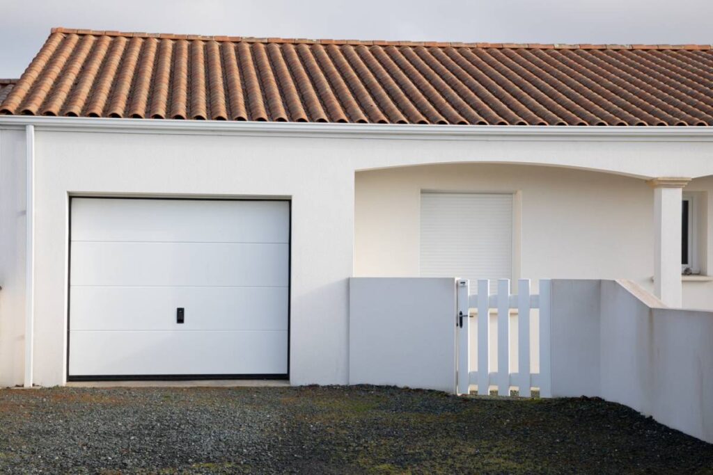 Garage: combinazione intelligente di estetica e tecnologia per la casa