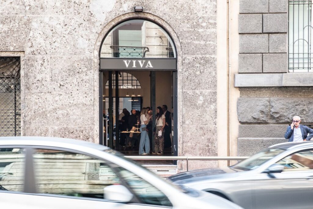 VIVA apre il primo showroom monomarca nel centro di Milano