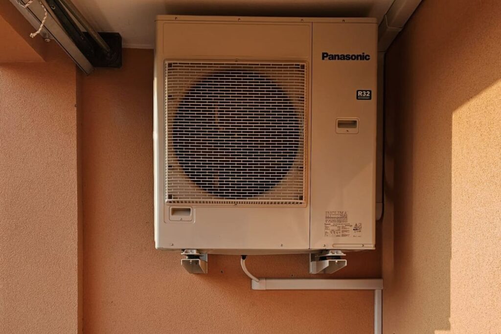 Installare una pompa di calore in appartamento: vantaggi e benefici