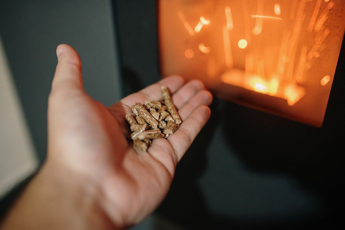 Il riscaldamento a biomassa è adatto a tutte le abitazioni? Come garantire l’uso sicuro?