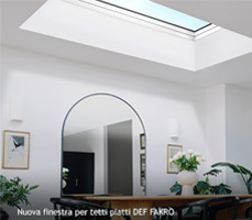Finestra per tetti piatti DEF FAKRO: luce zenitale e prestazioni