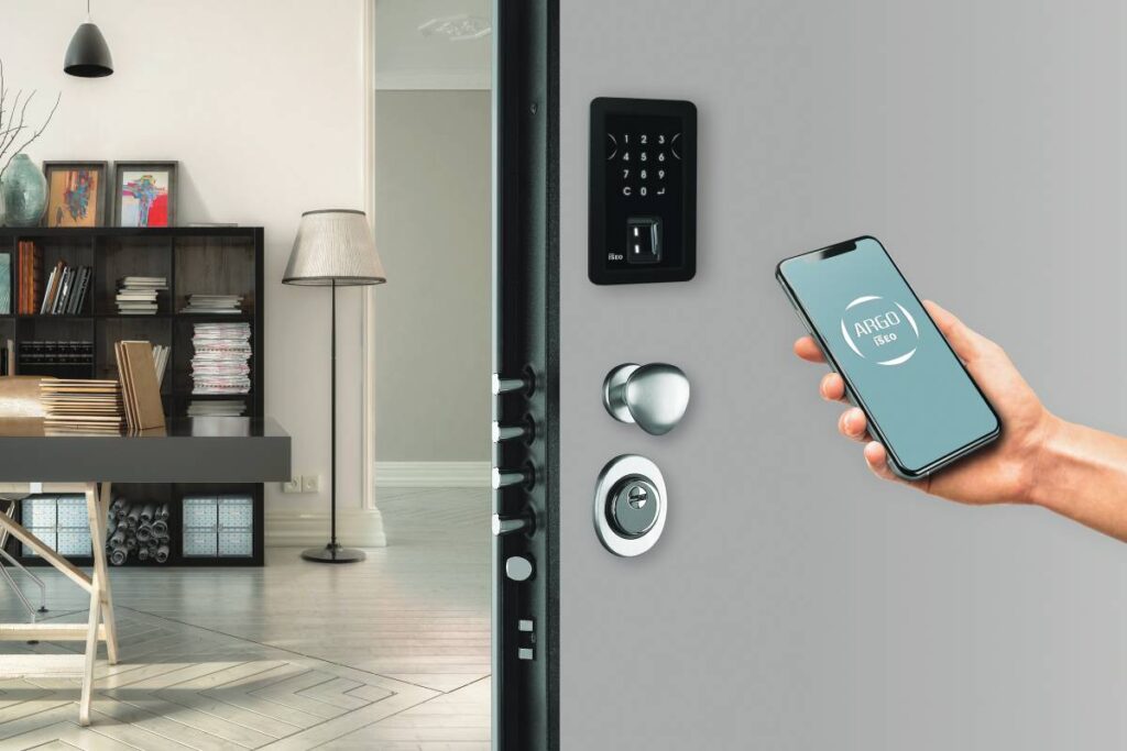 Serrature Smart: garanzia di sicurezza, connessione intelligente e controllo accessi pratico per una casa protetta