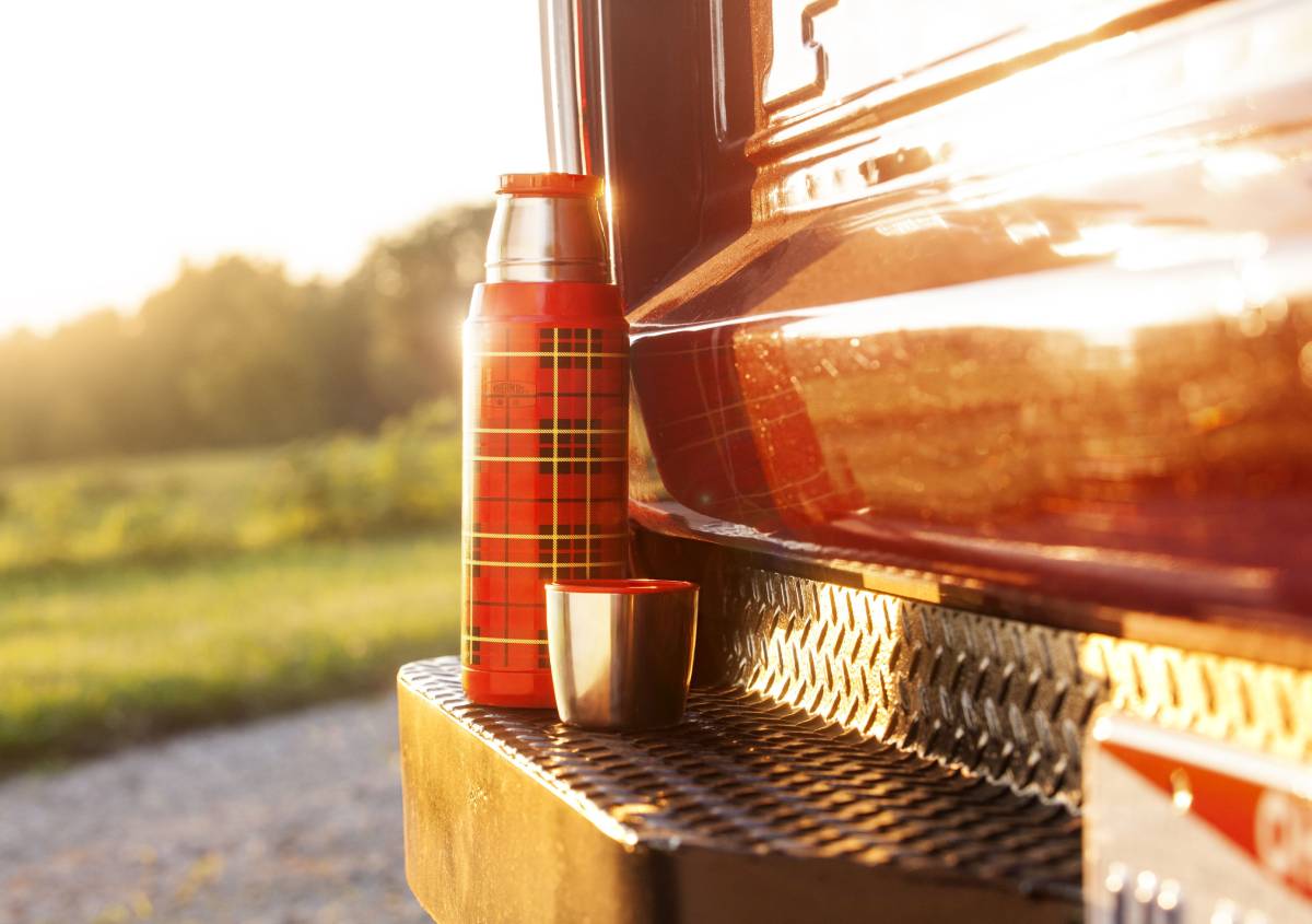 Thermos dal 1904 il contenitore che garantisce la temperatura ideale. Ora anche in Italia