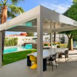 Pergola bioclimatica Sophia di Infixa: comfort personalizzato per ogni stagione