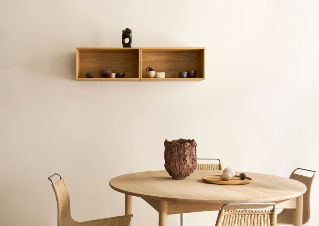 Dining Table BM0121 di Børge Mogensen in una versione rinnovata di Carl Hansen & Søn
