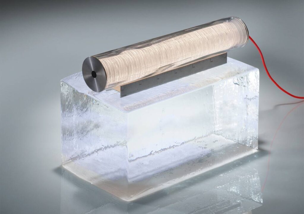 CRIOSFERA di Artemide: la luce che parla di clima e memoria