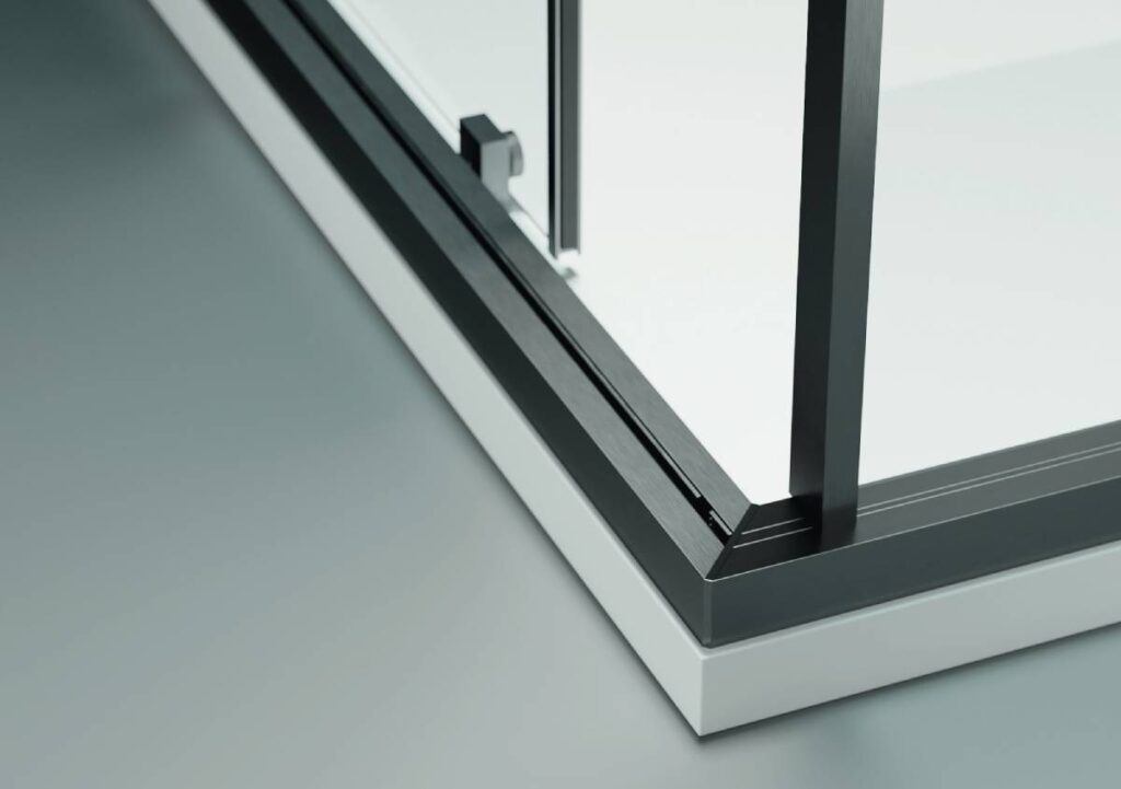 Doccia Slim Tamanaco: eleganza compatta per un bagno funzionale