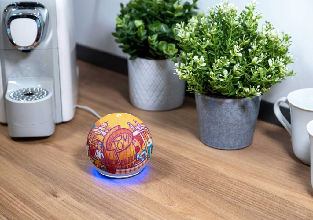 Echo Dot Edizione Limitata Roma: tecnologia smart e design esclusivo per celebrare la Città Eterna