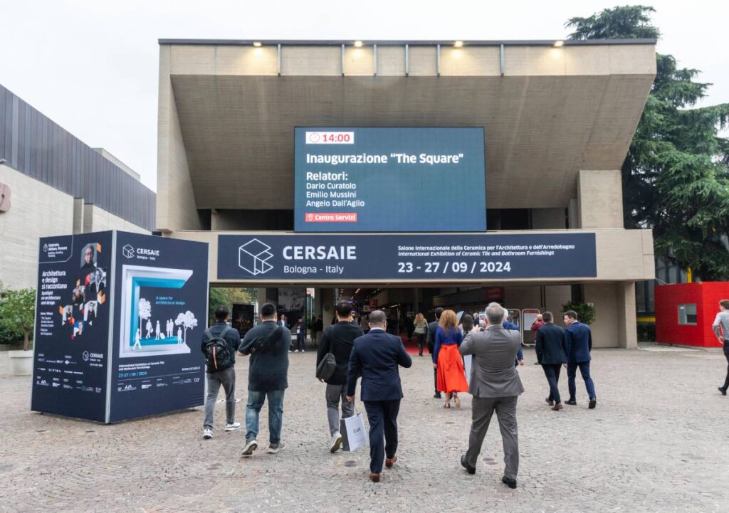 Macro-immagini e nuovi spazi: CERSAIE 2025 si rinnova tra bellezza e innovazione