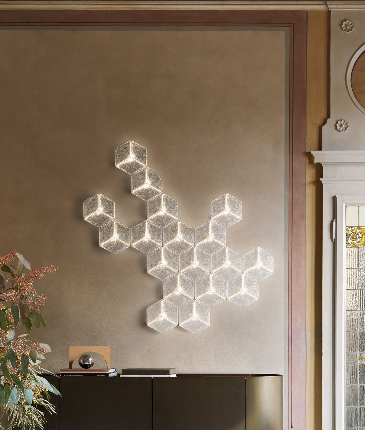 Design modulare e illuminazione diffusa: il cuore del sistema WEBB