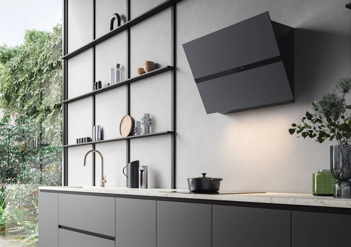 Fusion, cappa verticale di Falmec design e innovazione per la cucina moderna
