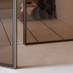 I sistemi SHOIN e L7 in vetro e alluminio Lualdi per uno spazio bagno tra luce, comfort e design