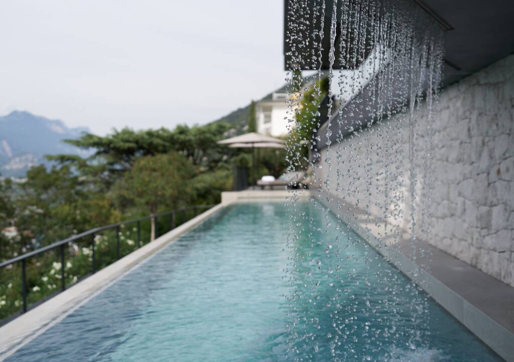 Vivere nel paesaggio: una villa sostenibile sul Lago di Garda firmata Martin Thoma