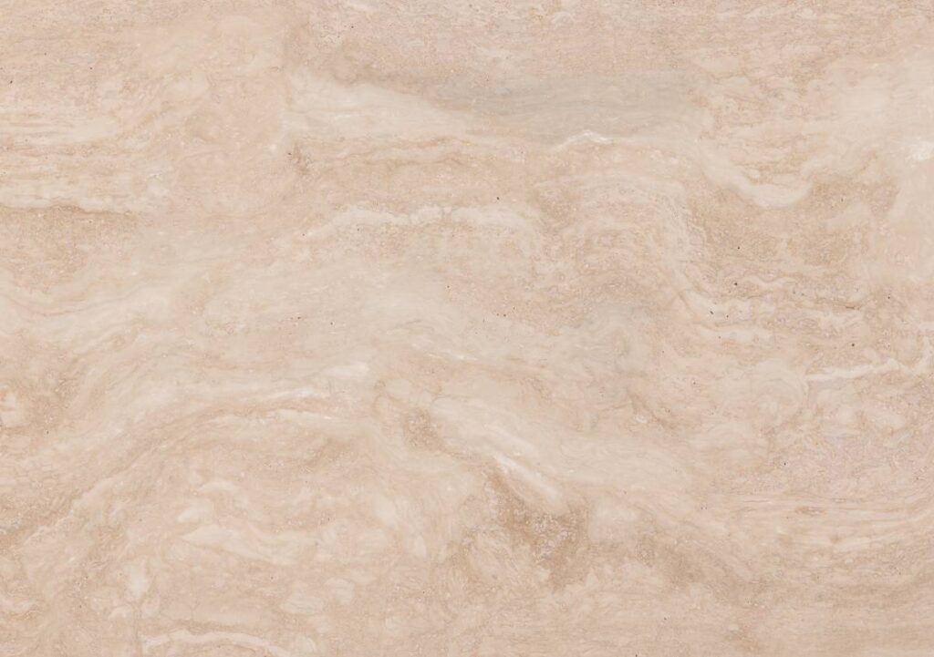Travertino Classico di Marmo Arredo: eleganza naturale e sostenibilità per l’abitare contemporaneo