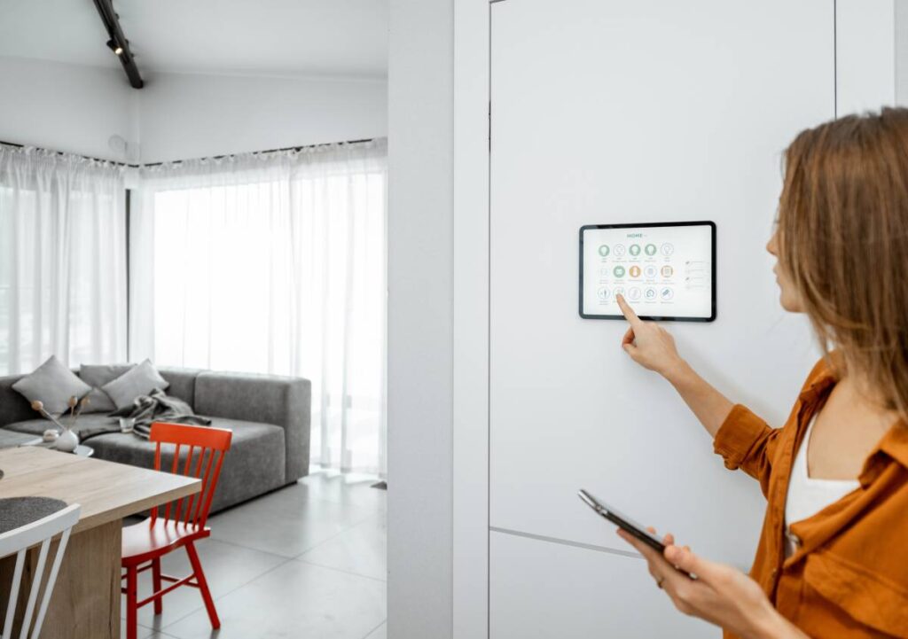 La casa intelligente che analizza il meteo e si adatta in tempo reale per garantire comfort e risparmi