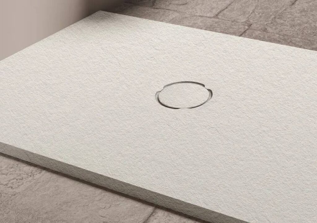 Selene di Fiora: il piatto doccia in materiali Silica Free e componenti riciclati