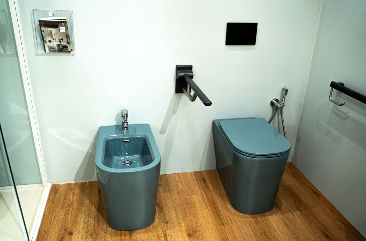 Collezioni Omnia e SOLO Shower: design, comfort, sicurezza