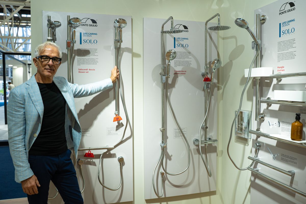 Collezioni Omnia e Solo Shower: design, comfort, sicurezza