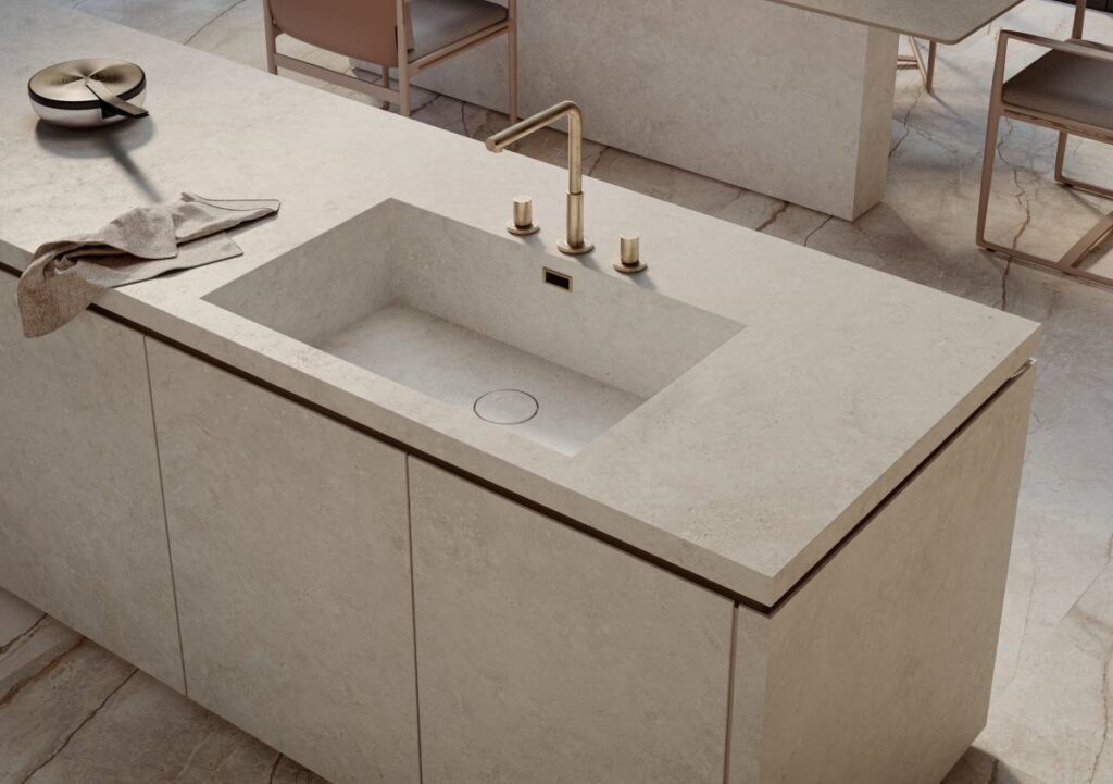 The Top di Marazzi: grandi lastre in gres porcellanato per superfici su misura