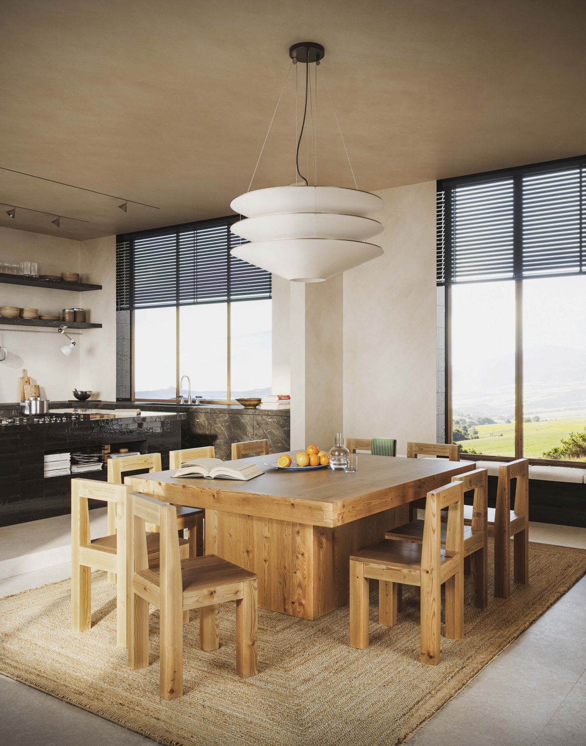 Un racconto immersivo che oltrepassa i confini tra interno ed esterno