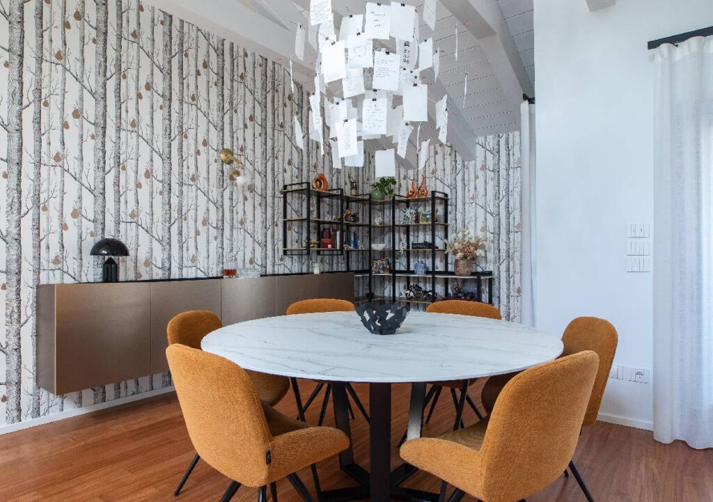 Dekton® Morpheus veste un attico a Conselve con superfici continue, eleganti e versatili