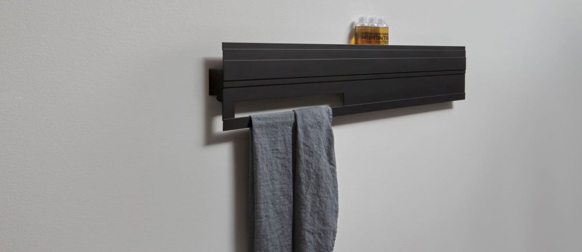 Bit, disegnato da Brian Sironi