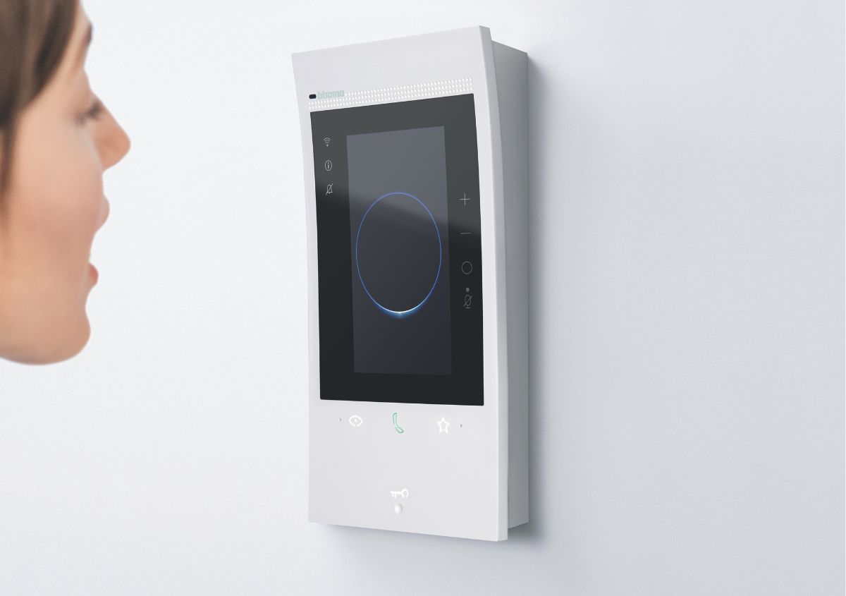 Classe 300EOS with Netatmo di BTicino