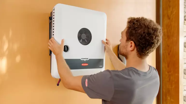 Fronius Symo GEN24 e GEN24 Plus: l’inverter trifase che garantisce energia continua e indipendenza domestica