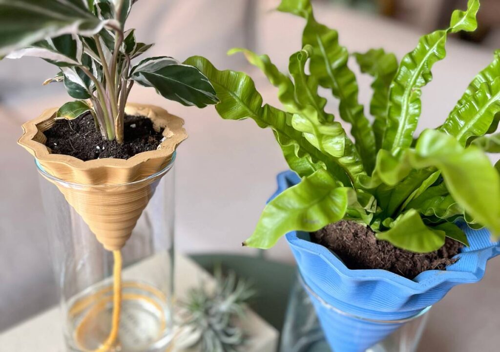 Vasi autoirriganti Common Place: stampa 3D in argilla e meno spreco di acqua per le piante