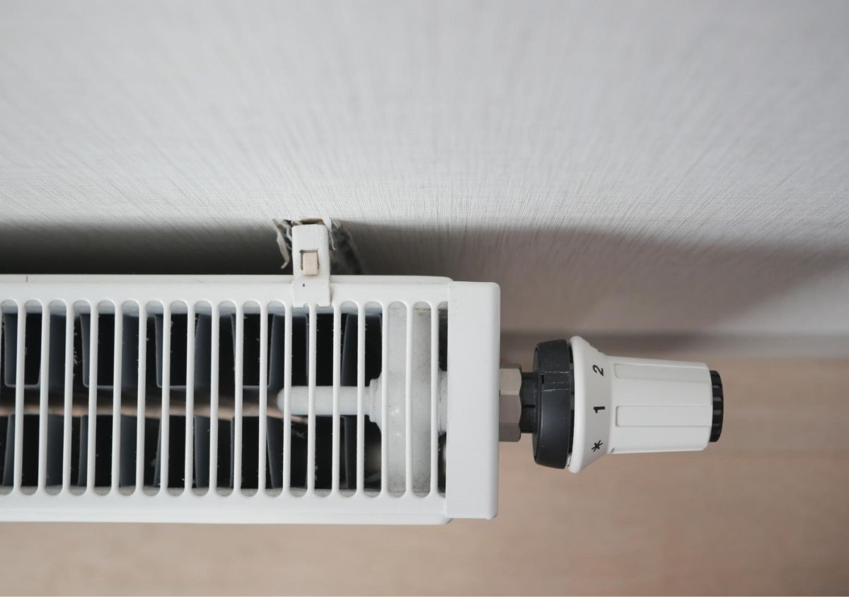 Efficienza energetica, sostenibilità e costi: meglio la caldaia o una pompa di calore? Efficienza energetica, sostenibilità e costi: meglio la caldaia o una pompa di calore?