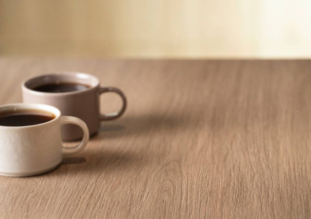 Dekton® Amazonik di Cosentino: l’effetto legno ad alte prestazioni per piani, rivestimenti e pavimenti