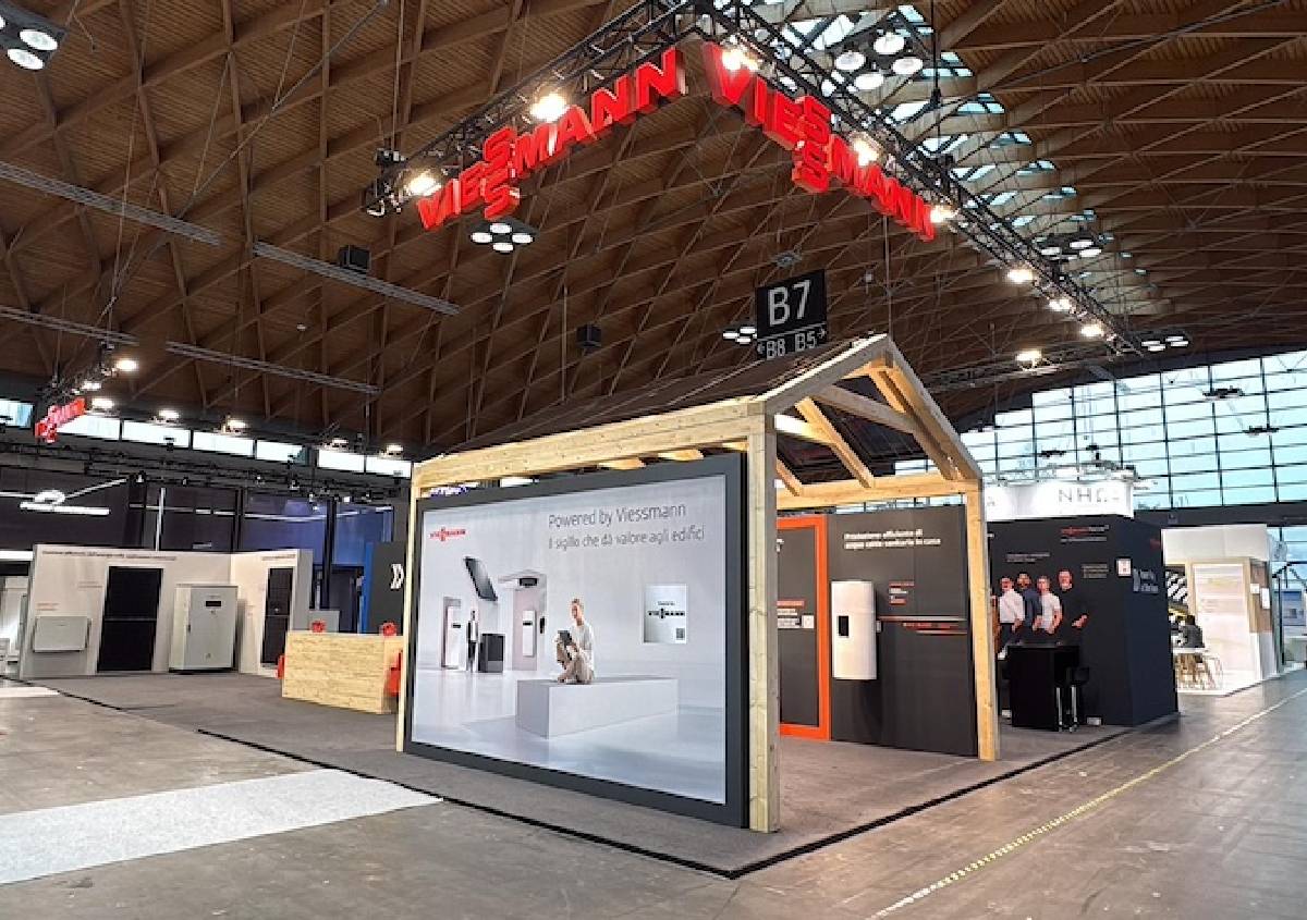 Pompa di calore residenziale e casa connessa: la strategia Viessmann per l’abitare di oggi Pompa di calore residenziale e casa connessa: la strategia Viessmann per l’abitare di oggi