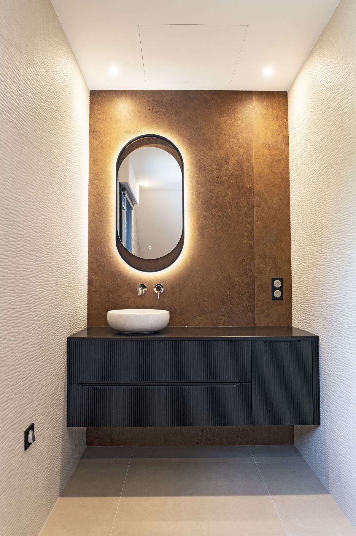 Il ruolo della luce: amplificare la materia Il ruolo della luce: amplificare la materia