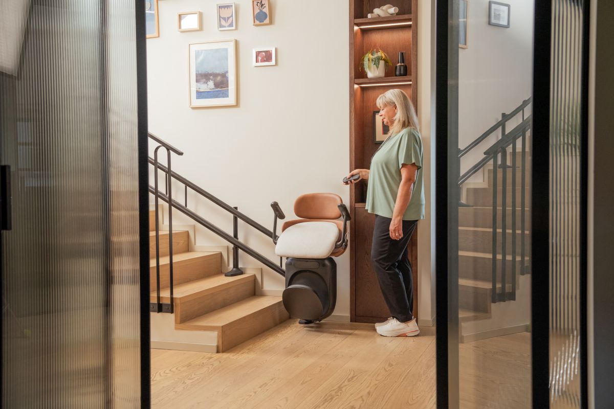 Montascale di design con Joya Stannah ridisegna la mobilità verticale per i Longennials Montascale di design con Joya Stannah ridisegna la mobilità verticale per i Longennials