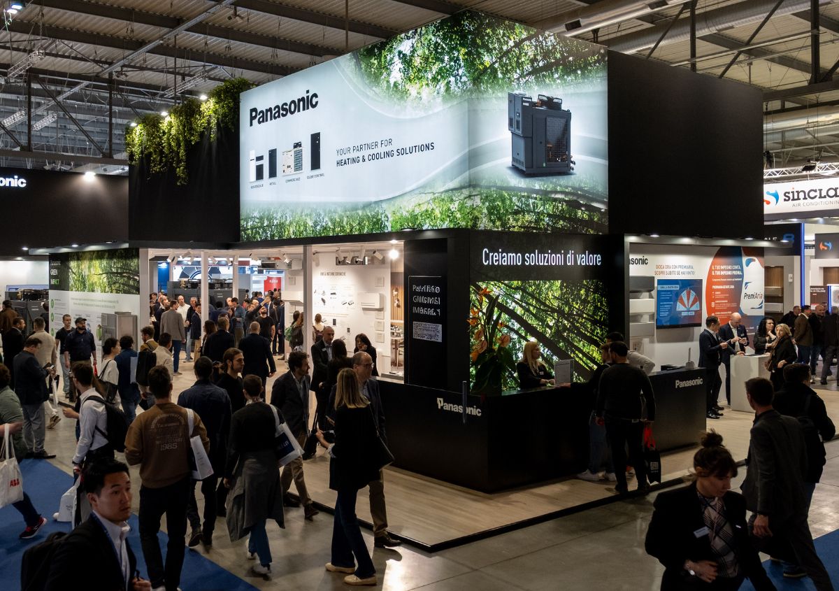 Soluzioni di climatizzazione Panasonic basate su innovazione, qualità e sostenibilità Soluzioni di climatizzazione Panasonic basate su innovazione, qualità e sostenibilità