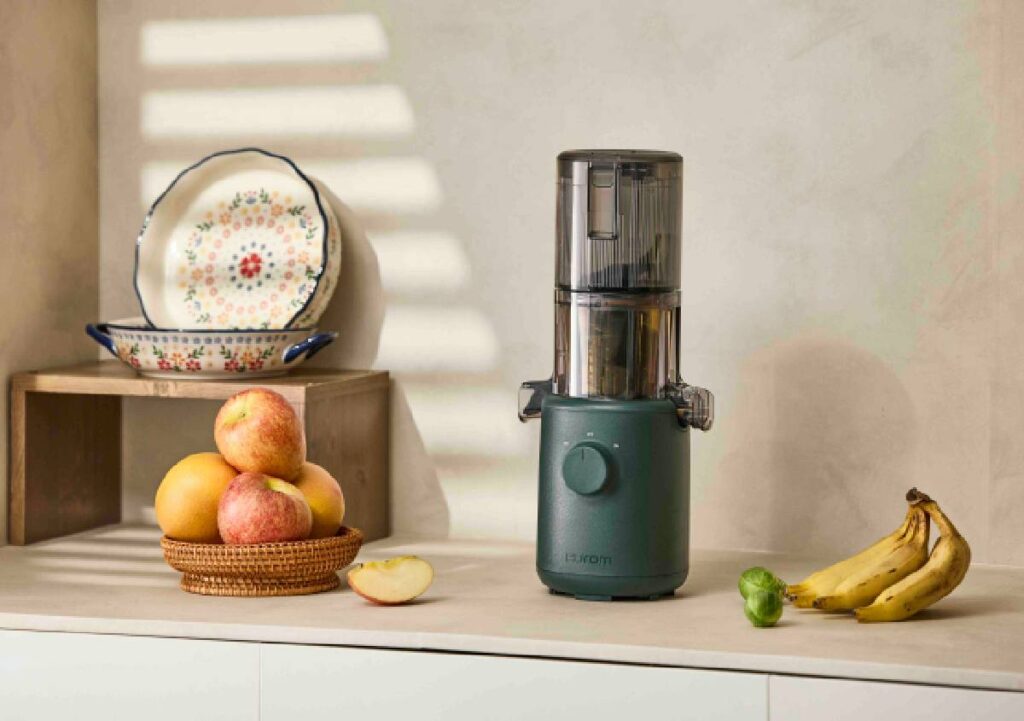Slow juicer HUROM H310A: estrazione lenta, design compatto e materiali sostenibili