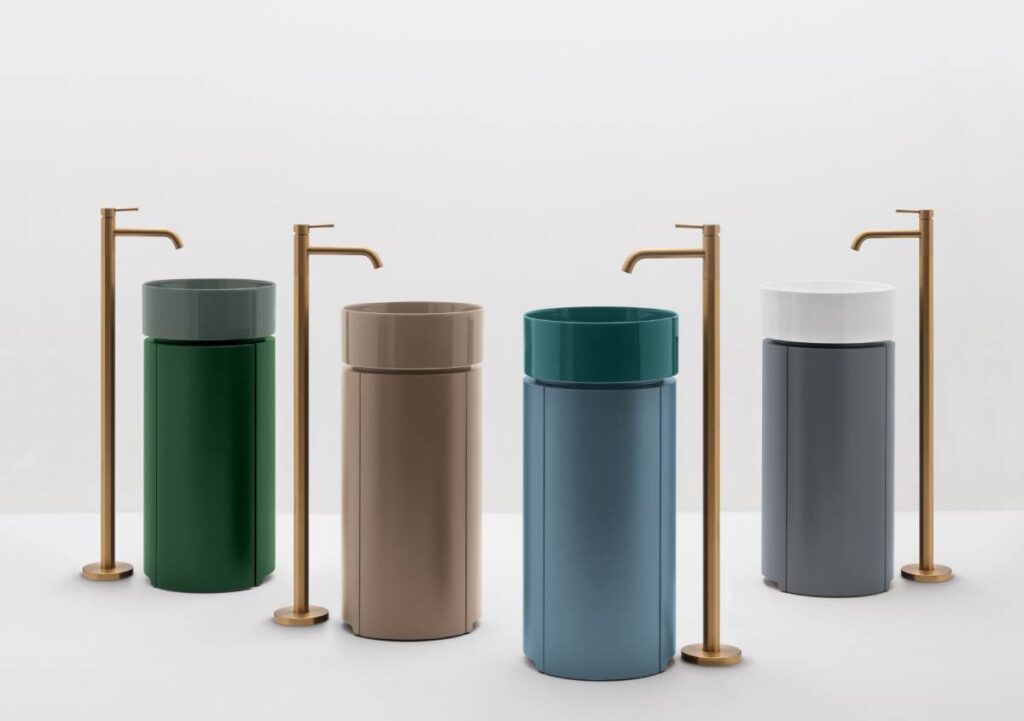 Lavabo freestanding in ceramica Mate: AXA amplia la collezione per bagni dal forte carattere progettuale