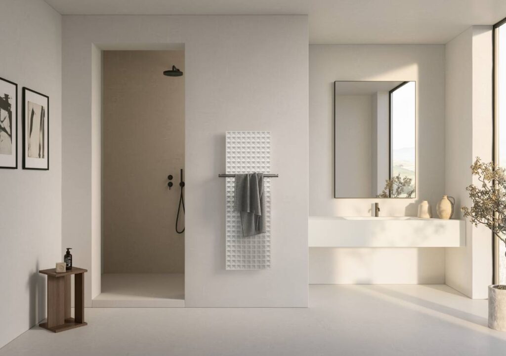 Termoarredo Kami Collection di MORE: la superficie architettonica firmata Marc Sadler