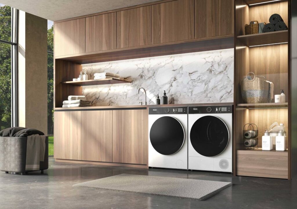 Hisense Serie 5i: lavasciuga a pompa di calore 12+8 kg in meno di 60 cm di profondità