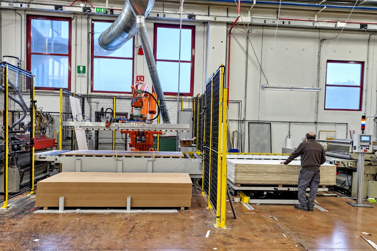 La produzione interna può avere un impatto anche sull’efficienza dei processi e sul contenimento dei costi. Quanto è importante per voi riuscire a coniugare qualità, competitività e capacità di adattamento? La produzione interna può avere un impatto anche sull’efficienza dei processi e sul contenimento dei costi. Quanto è importante per voi riuscire a coniugare qualità, competitività e capacità di adattamento?
